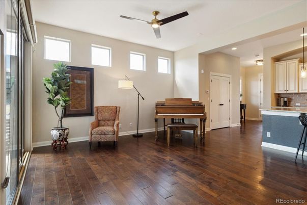 Interior, Pendant Lights, Piano, Recessed Lighting, Wood Texture Flooring