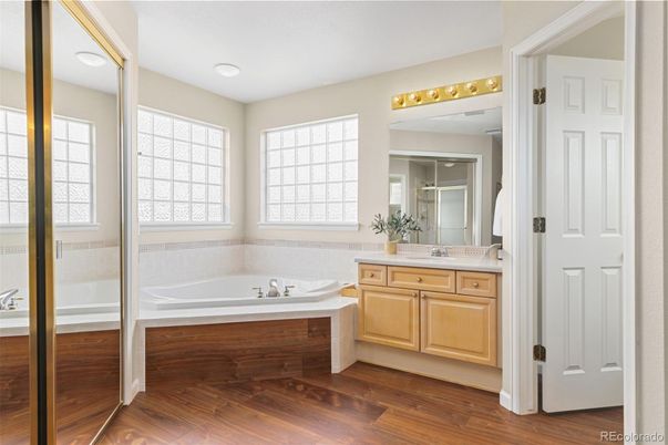 Bathroom, Interior, Recessed Lighting, Wood Texture Flooring