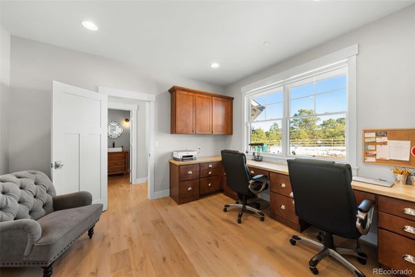 Home Office, Interior, Recessed Lighting, Wood Texture Flooring