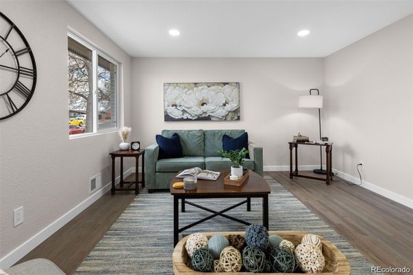 Interior, Living room, Recessed Lighting, Wood Texture Flooring