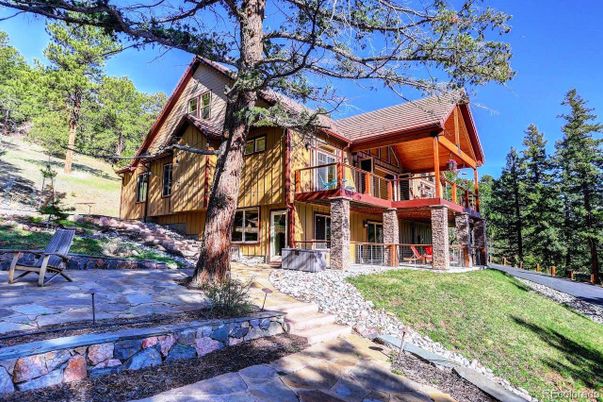 Backyard, Exterior, Facade, Log Home
