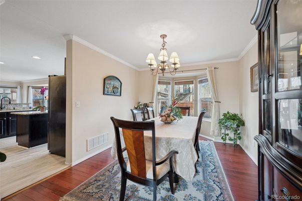 Chandelier, Dining room, Interior, Recessed Lighting, Wood Texture Flooring