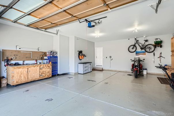 Garage, Interior