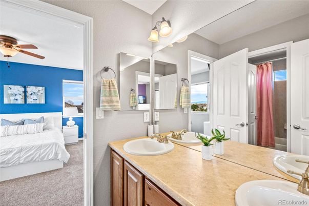 Bathroom, Bedroom, Dual Sink Vanities, Interior, Water