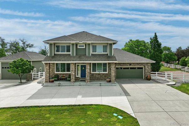 Attached, Exterior, Facade, Mediterranean