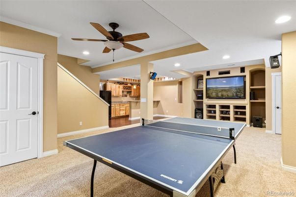 Game Room, Interior, Recessed Lighting