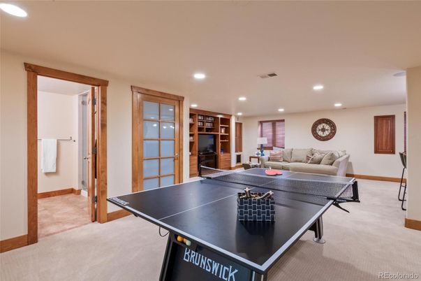 Game Room, Interior, Recessed Lighting