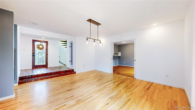 Empty room, Interior, Pendant Lights, Recessed Lighting, Wood Texture Flooring