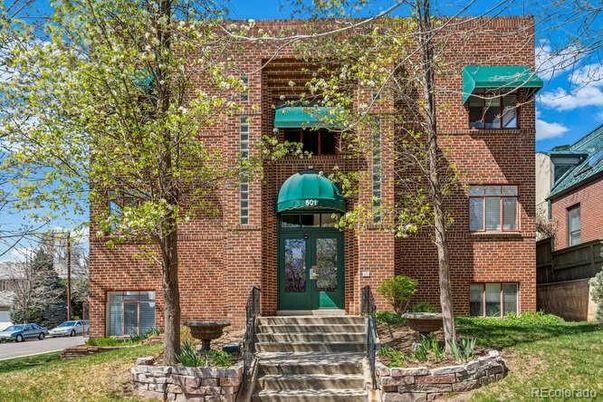 Exterior, Facade, Brick Facade, Rowhouse
