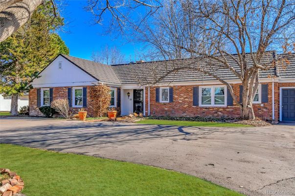 Exterior, Facade, Brick Facade, Ranch
