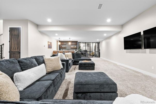 Dining room, Interior, Living room, Pendant Lights, Recessed Lighting