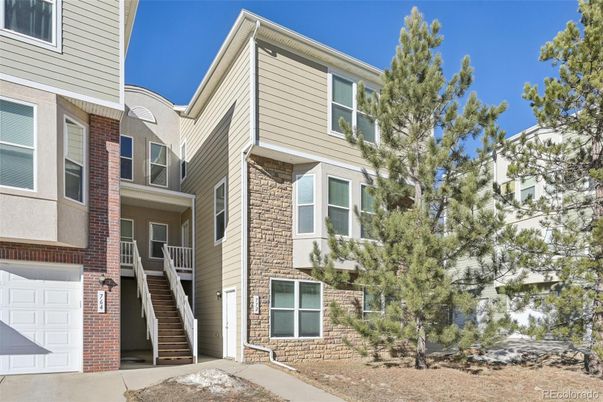 Exterior, Facade, Brick Facade, Rowhouse