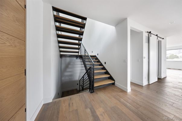 Interior, Recessed Lighting, Wood Texture Flooring