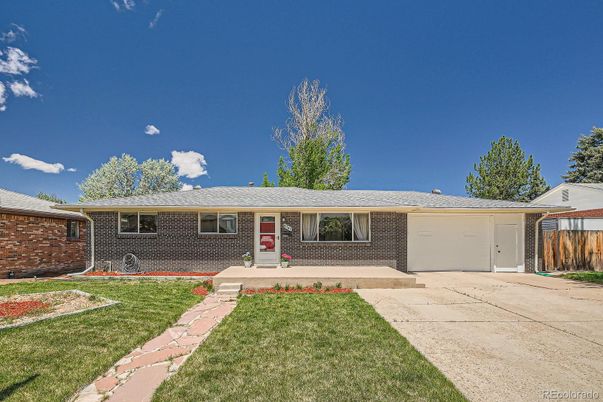 Attached, Exterior, Facade, Brick Facade, Ranch