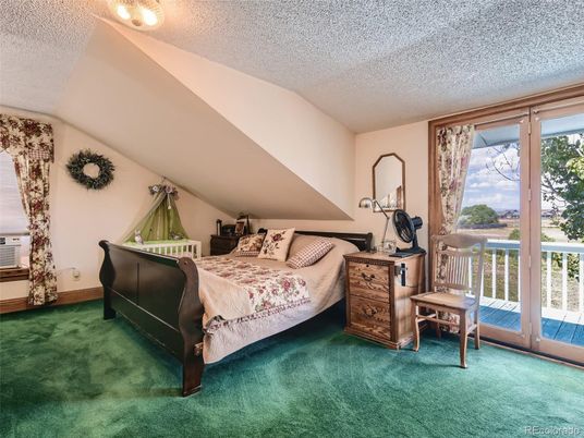 Bedroom, Interior, Water
