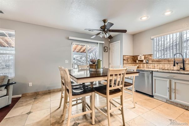 Dining room, Interior, Kitchen, Recessed Lighting