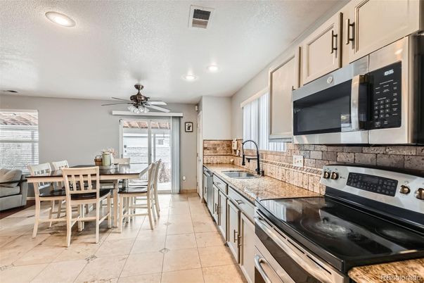 Dining room, Interior, Kitchen, Recessed Lighting