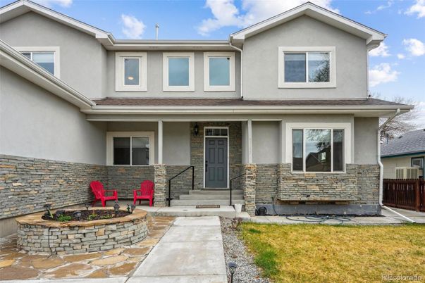 Exterior, Facade, American Craftsman