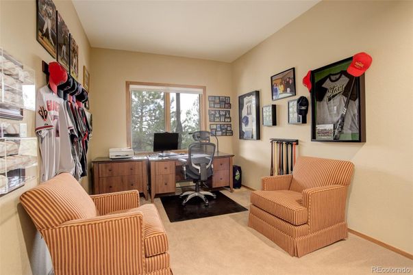 Home Office, Interior