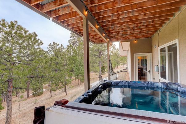 Exterior, Hot Tub