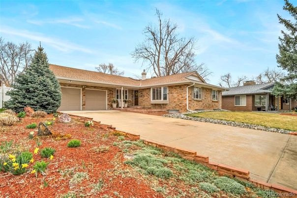 Attached, Exterior, Facade, Brick Facade, Ranch