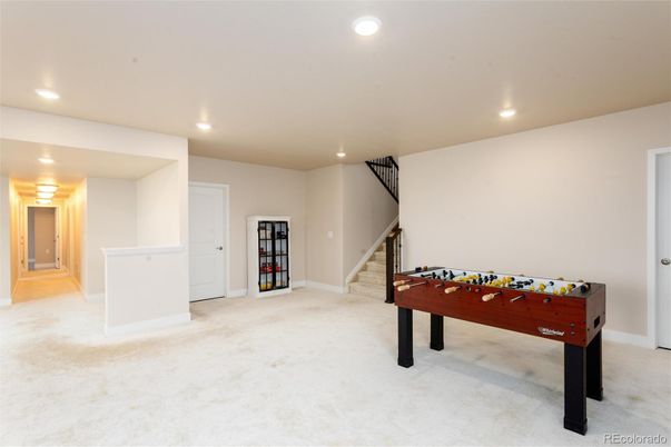 Game Room, Interior, Recessed Lighting