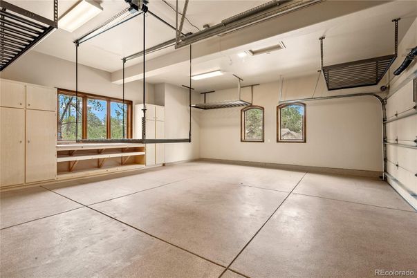 Garage, Interior