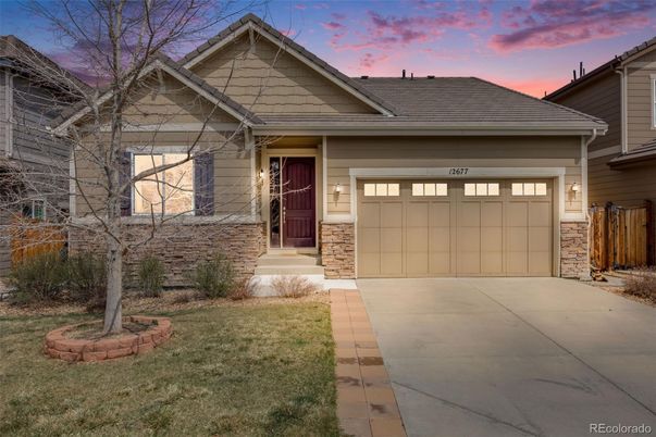 Attached, Exterior, Facade, American Craftsman