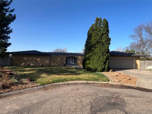 Backyard, Detached Garage, Exterior