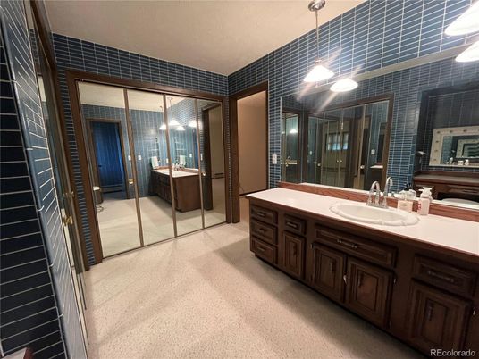 Bathroom, Dual Sink Vanities, Interior, Pendant Lights