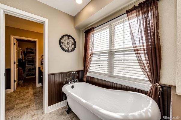 Bathroom, Free Standing Baths, Interior, Recessed Lighting, Walk-in Closets