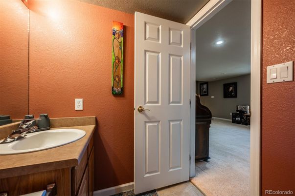 Bathroom, Interior, Recessed Lighting