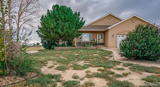 Attached, Backyard, Exterior, Facade, American Craftsman