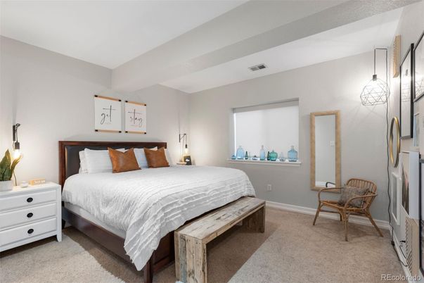Bedroom, Interior, Pendant Lights