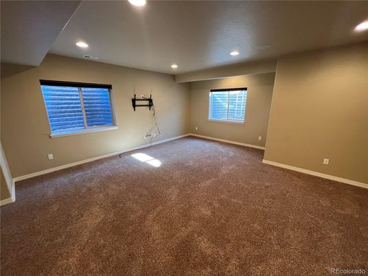 Empty room, Fitness Equipment, Interior, Recessed Lighting