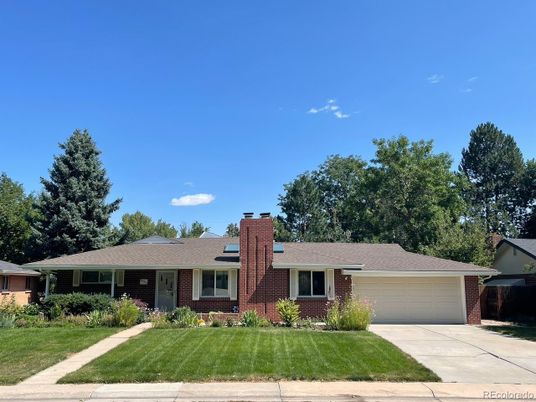Attached, Exterior, Facade, Brick Facade, Ranch
