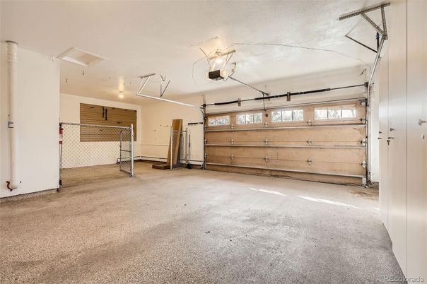 Garage, Interior