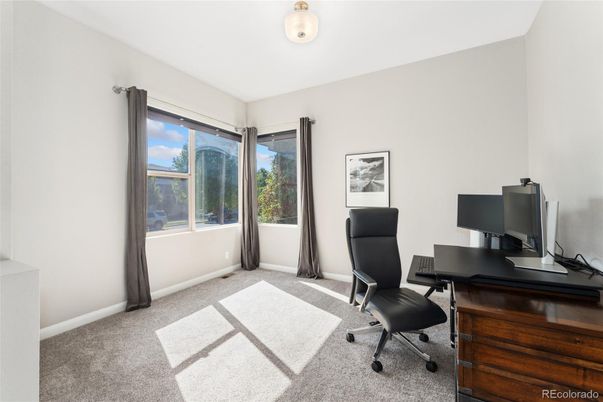 Home Office, Interior