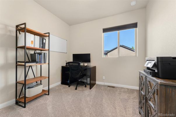 Home Office, Interior