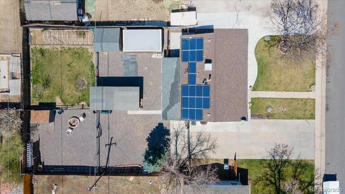 Exterior, Drone