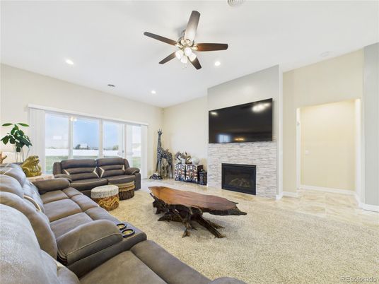 Fireplace, Interior, Living room, Recessed Lighting