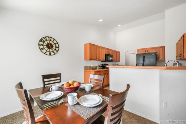 Dining room, Interior, Kitchen, Recessed Lighting