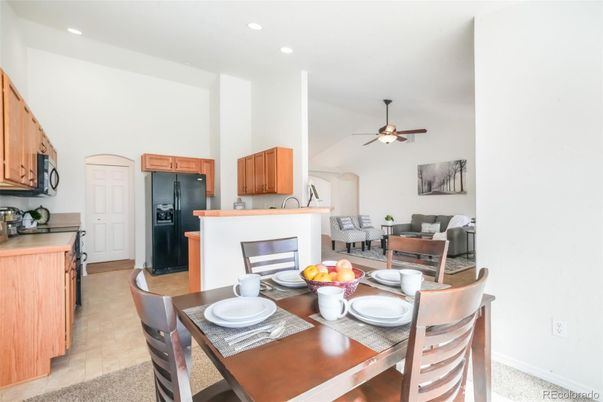 Dining room, Interior, Kitchen, Recessed Lighting