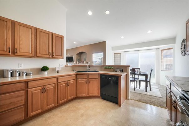 Dining room, Interior, Kitchen, Recessed Lighting