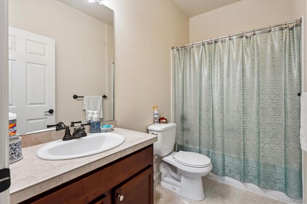 Bathroom, Interior, Tile Countertops