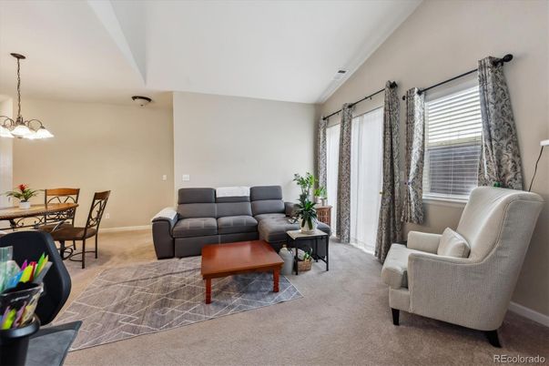 Dining room, Interior, Living room, Pendant Lights