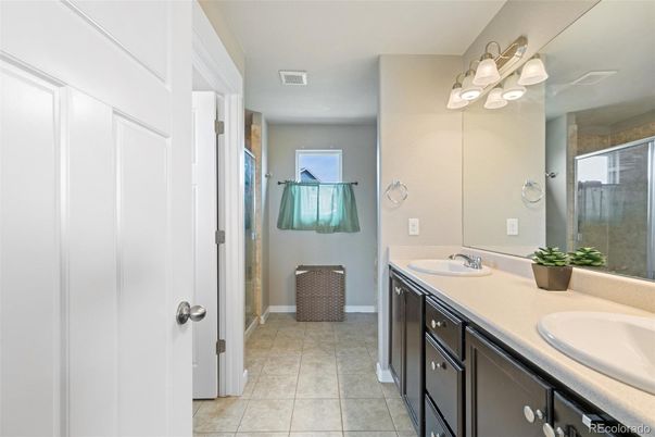 Bathroom, Dual Sink Vanities, Interior