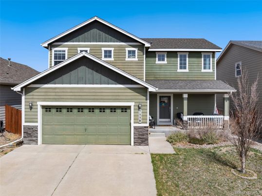 Attached, Exterior, Facade, American Craftsman