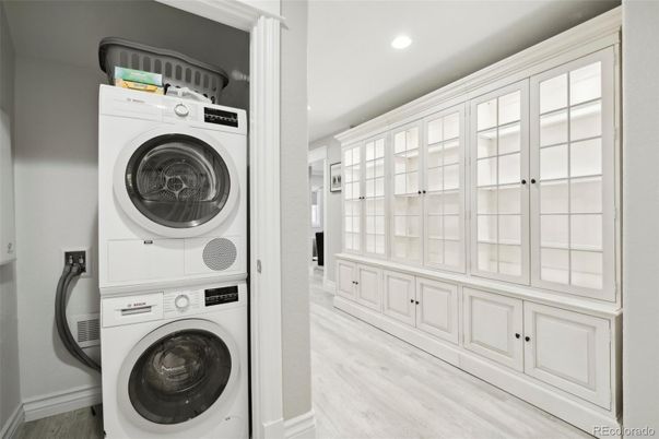 Interior, Recessed Lighting, Utility Closets, Washer, Wood Texture Flooring