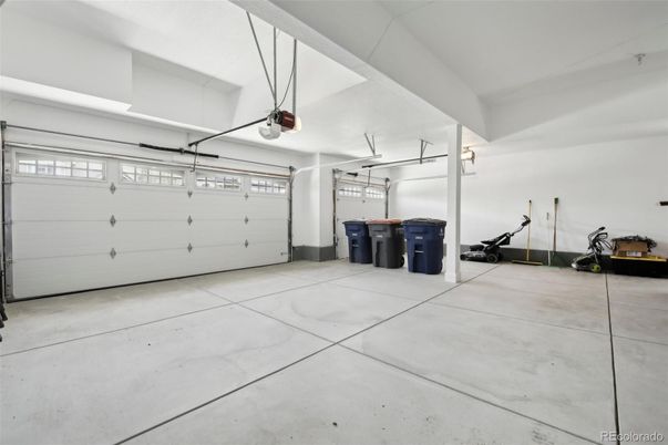 Garage, Interior